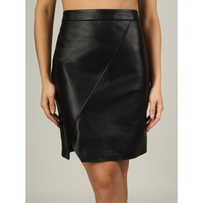 Sleek Side-Slit Leather Skirt – Bold, Elegant & Modern, Classic Meets Bold