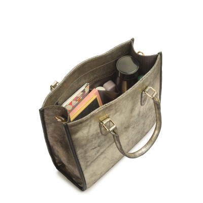 Golden Luxe Structured Tote Bag – Metallic Gold Handbag for Women