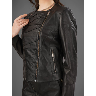 Eclipse Women’s Leather Jacket – Black Panel, Timeless Style