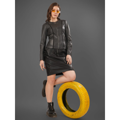 Modern Black Leather Jacket – Sleek Design, Lasting Comfort Modern Black Leather Jacket – Sleek Design, Lasting Comfort